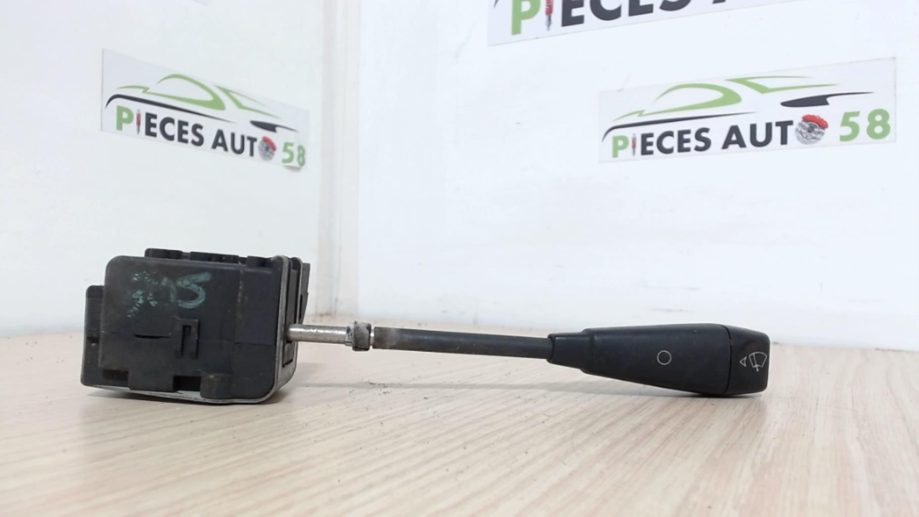 Commodo d'essuie glaces PEUGEOT 305  - 1