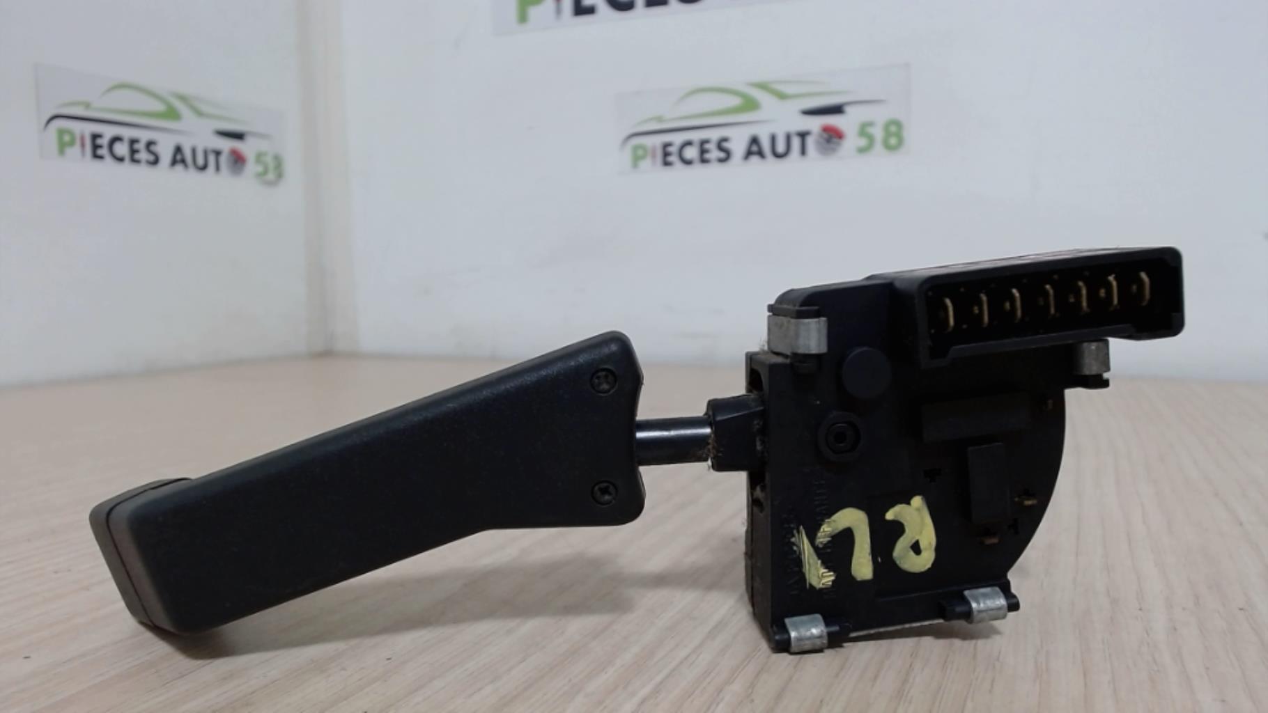 Commodo d'essuie glaces RENAULT 1.7 90 8V Essence - 1