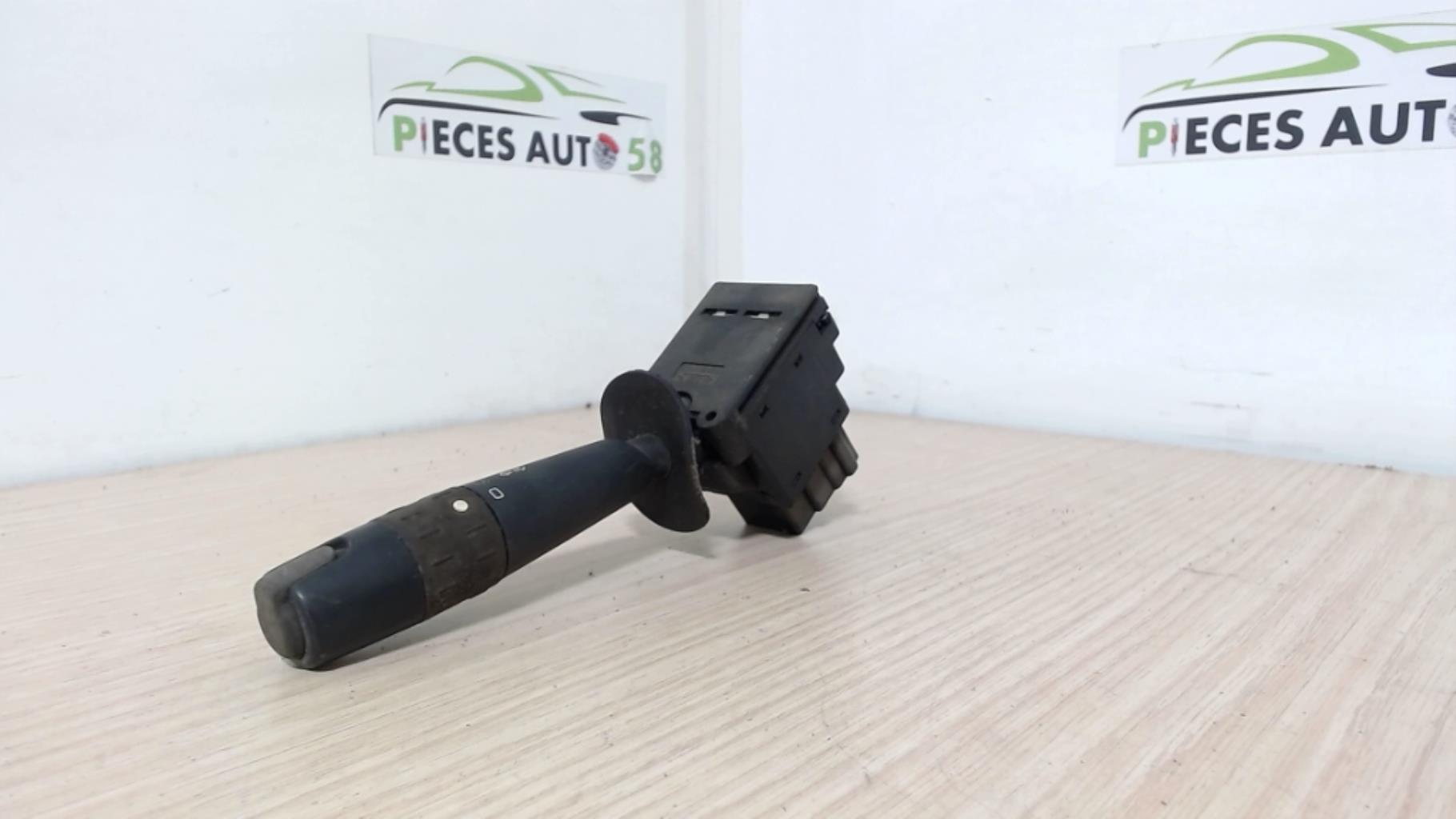 Commodo phare PEUGEOT 405 Essence - 1