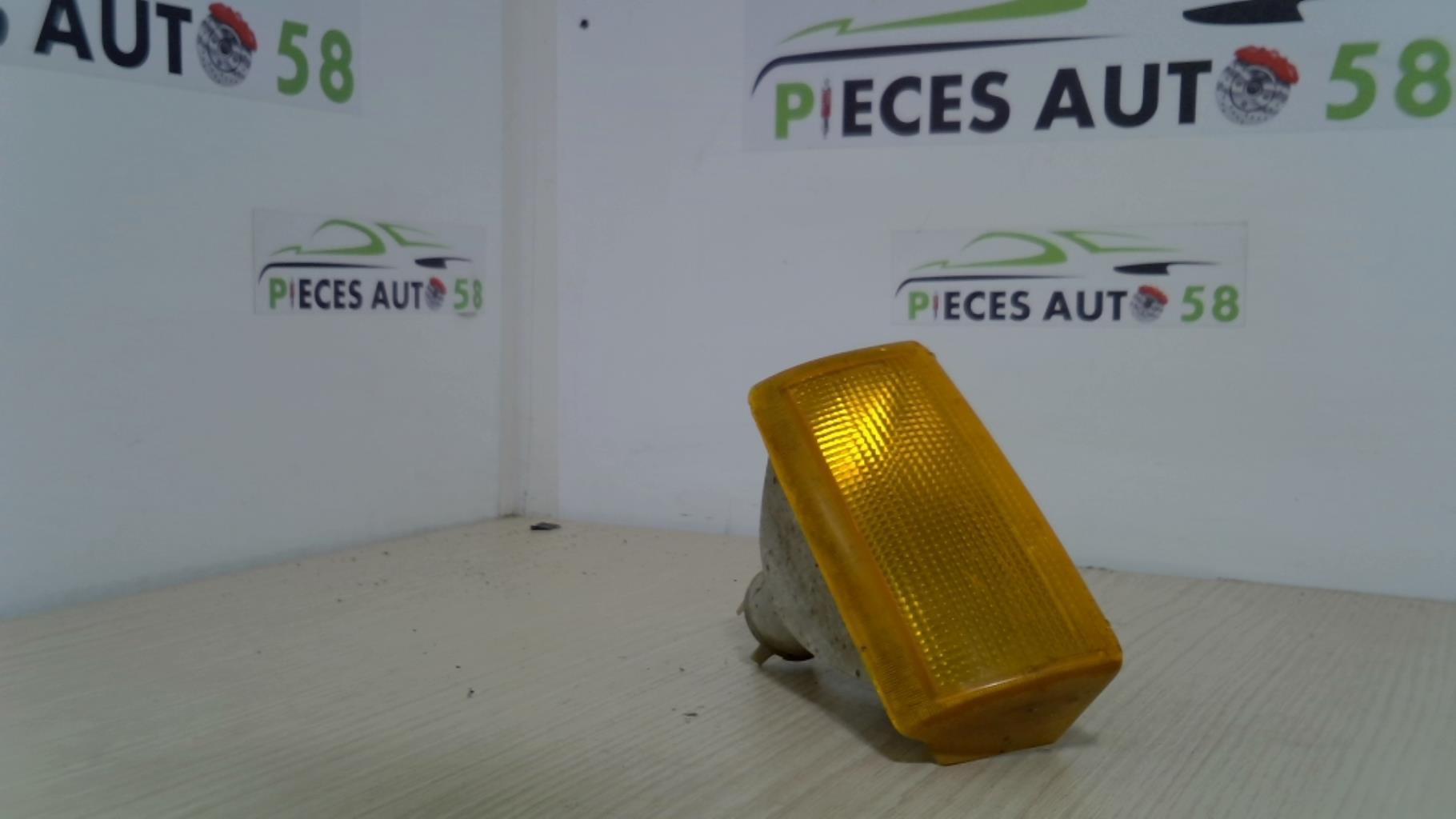 Optique avant secondaire droit (feux)(clignotant) OPEL CORSA A  - 1