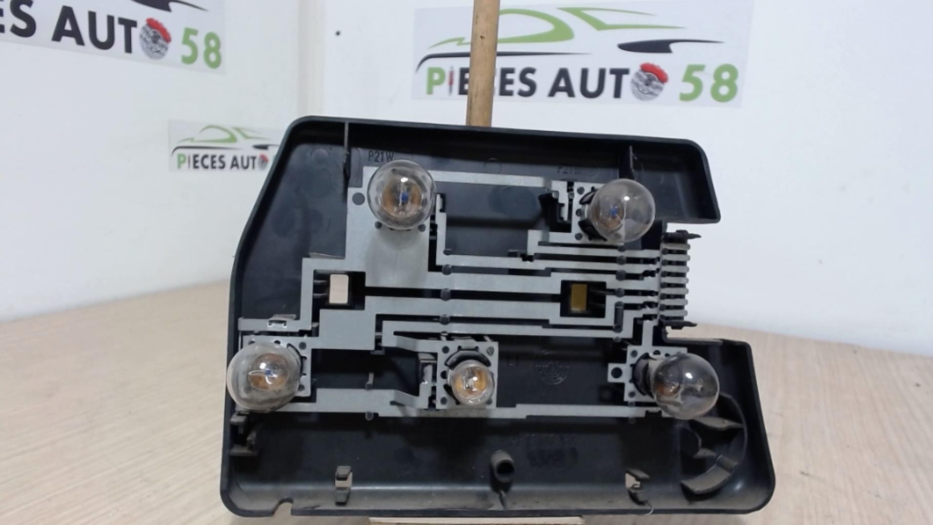 Platine feu arriere gauche FORD ORION 2  - 1