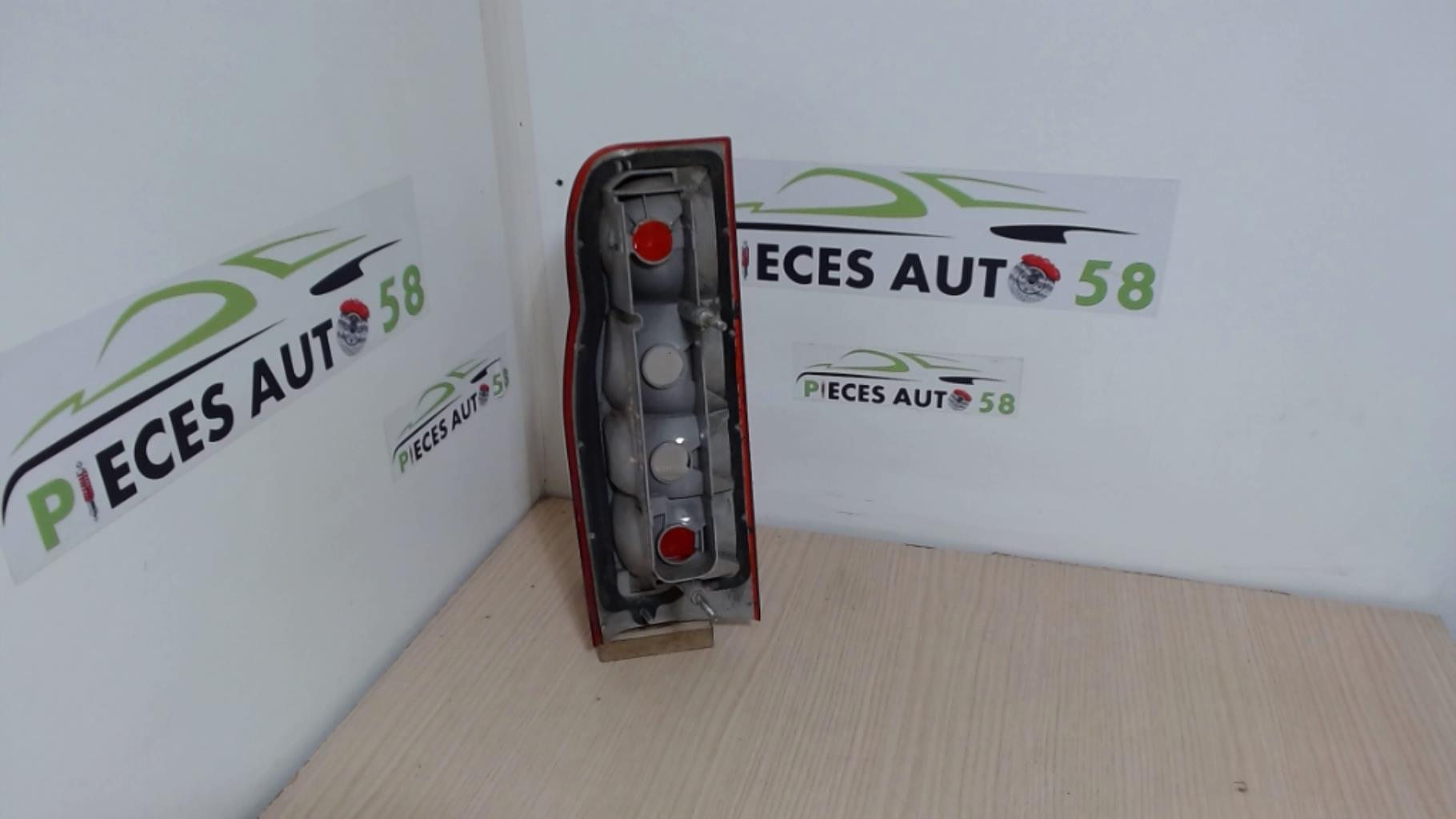 Feu arriere principal droit (feux) FORD TRANSIT 4 Diesel - 1