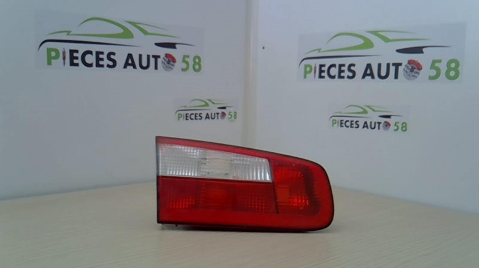 Feu arriere secondaire gauche (feux) RENAULT LAGUNA 2 PHASE 1 Essence - 1