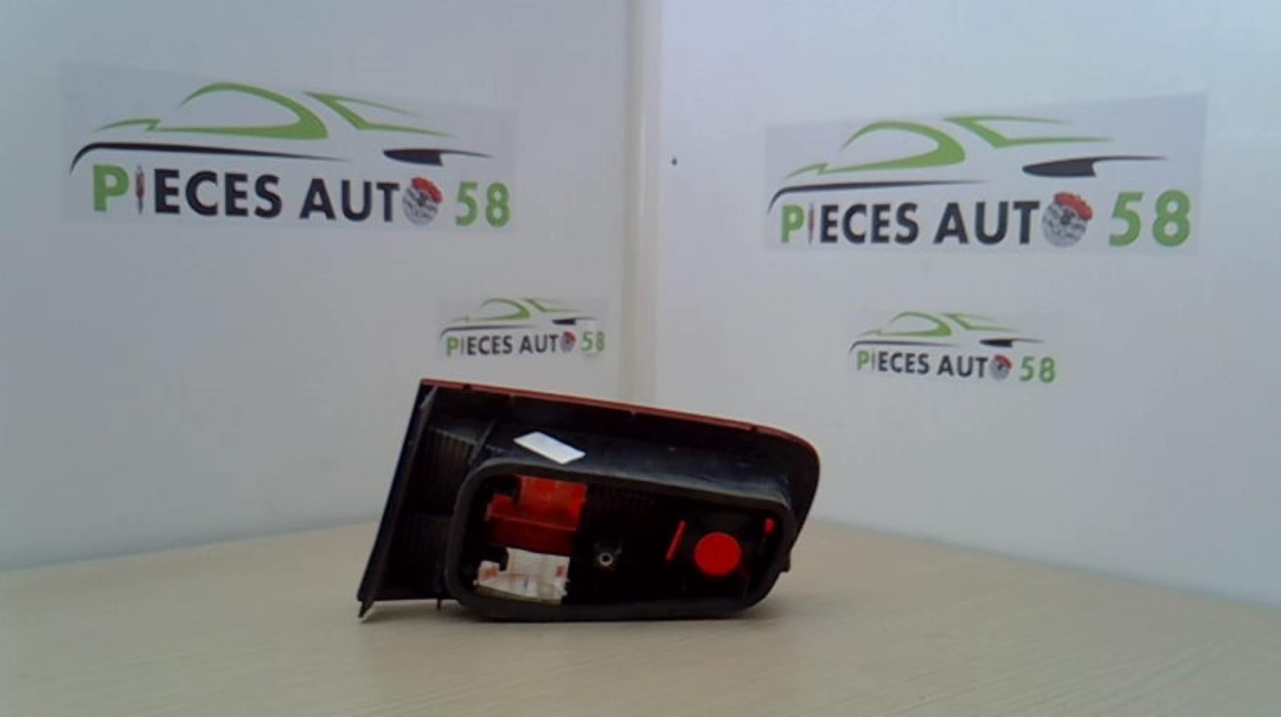 Feu arriere secondaire gauche (feux) RENAULT LAGUNA 2 PHASE 1 Diesel - 1