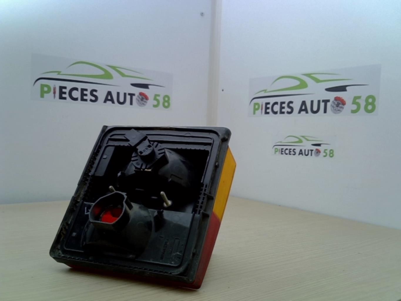 Feu arriere principal gauche (feux) AUDI 80 1 PHASE 2  - 1