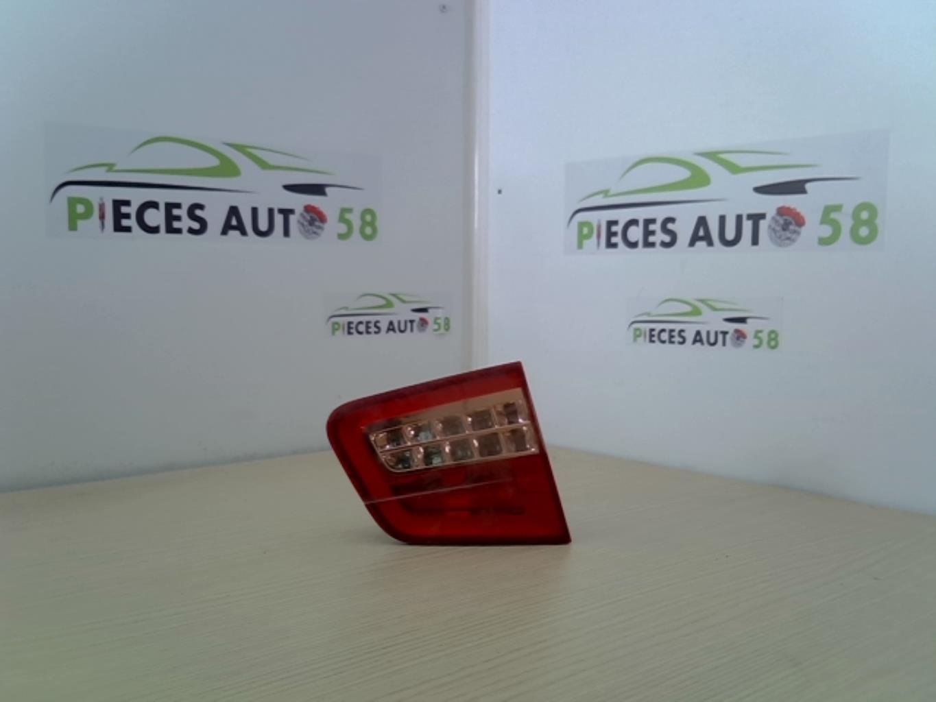Feu arriere secondaire droit (feux) CITROEN C5 2 Diesel - 1