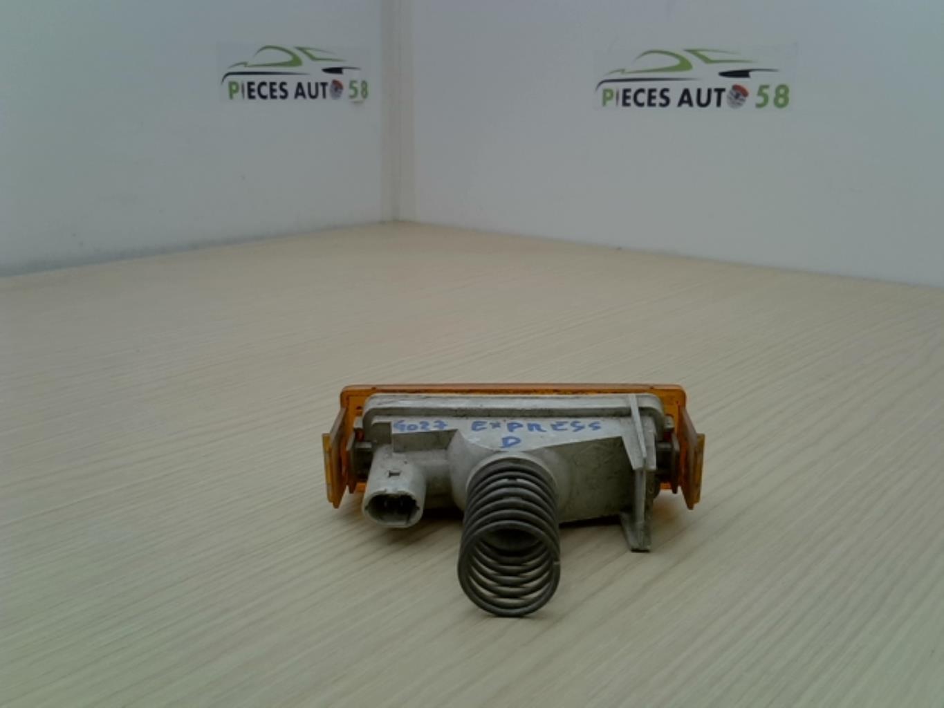 Optique avant secondaire droit (feux)(clignotant) RENAULT EXPRESS PHASE 2 Diesel - 1