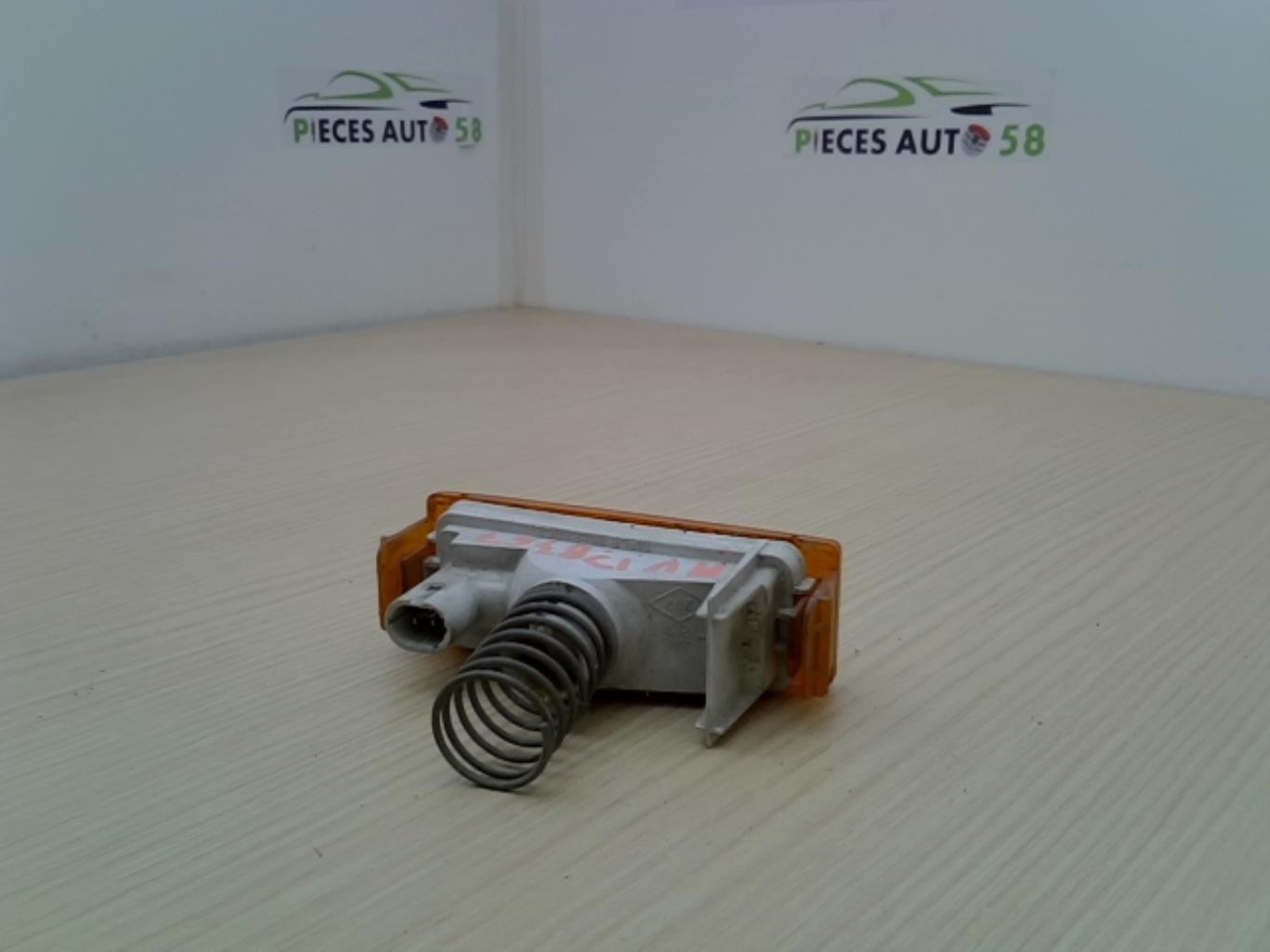 Optique avant secondaire gauche (feux)(clignotant) RENAULT EXPRESS  - 1