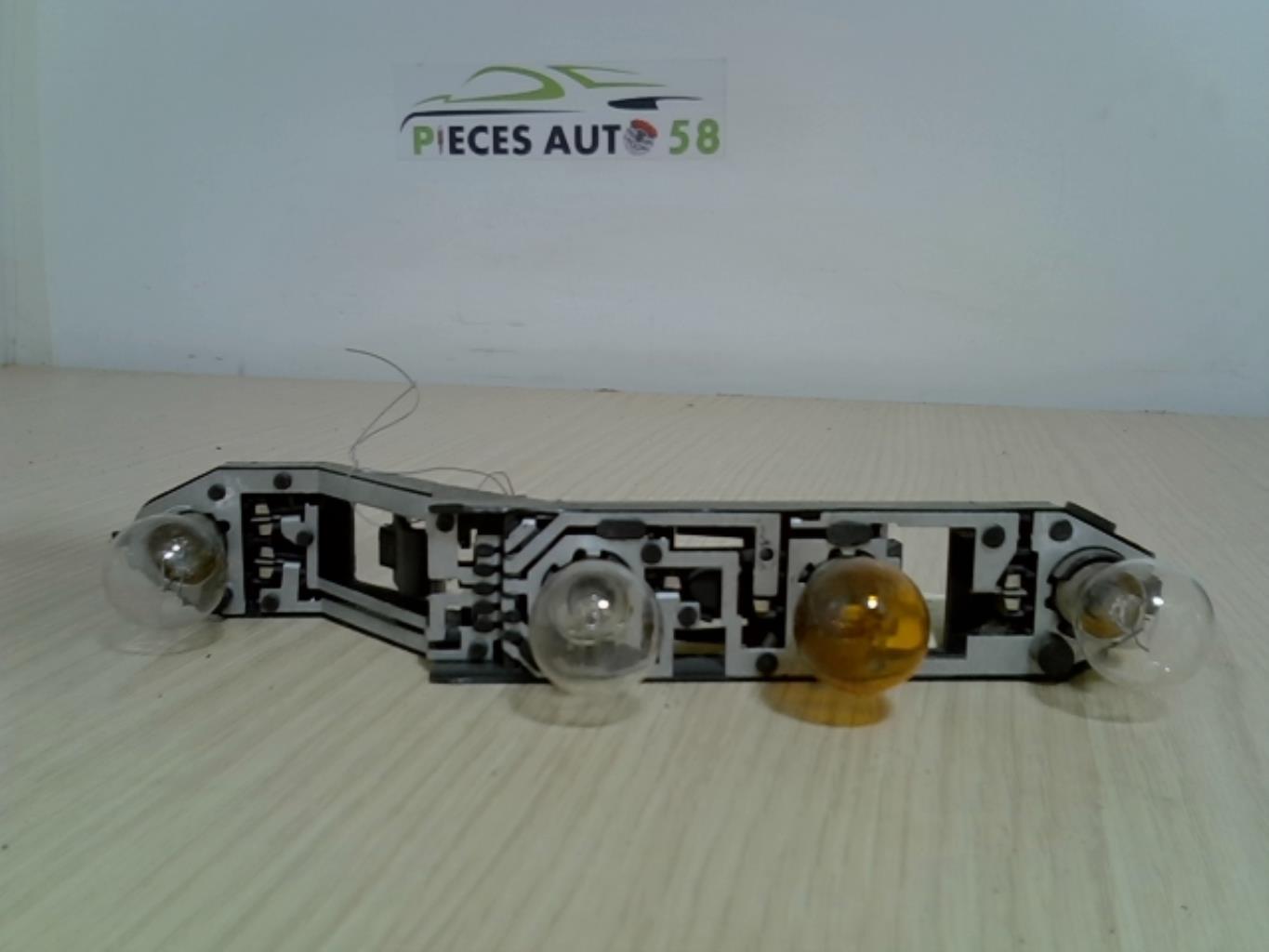 Platine feu arriere droit RENAULT MEGANE 2 PHASE 1  - 1