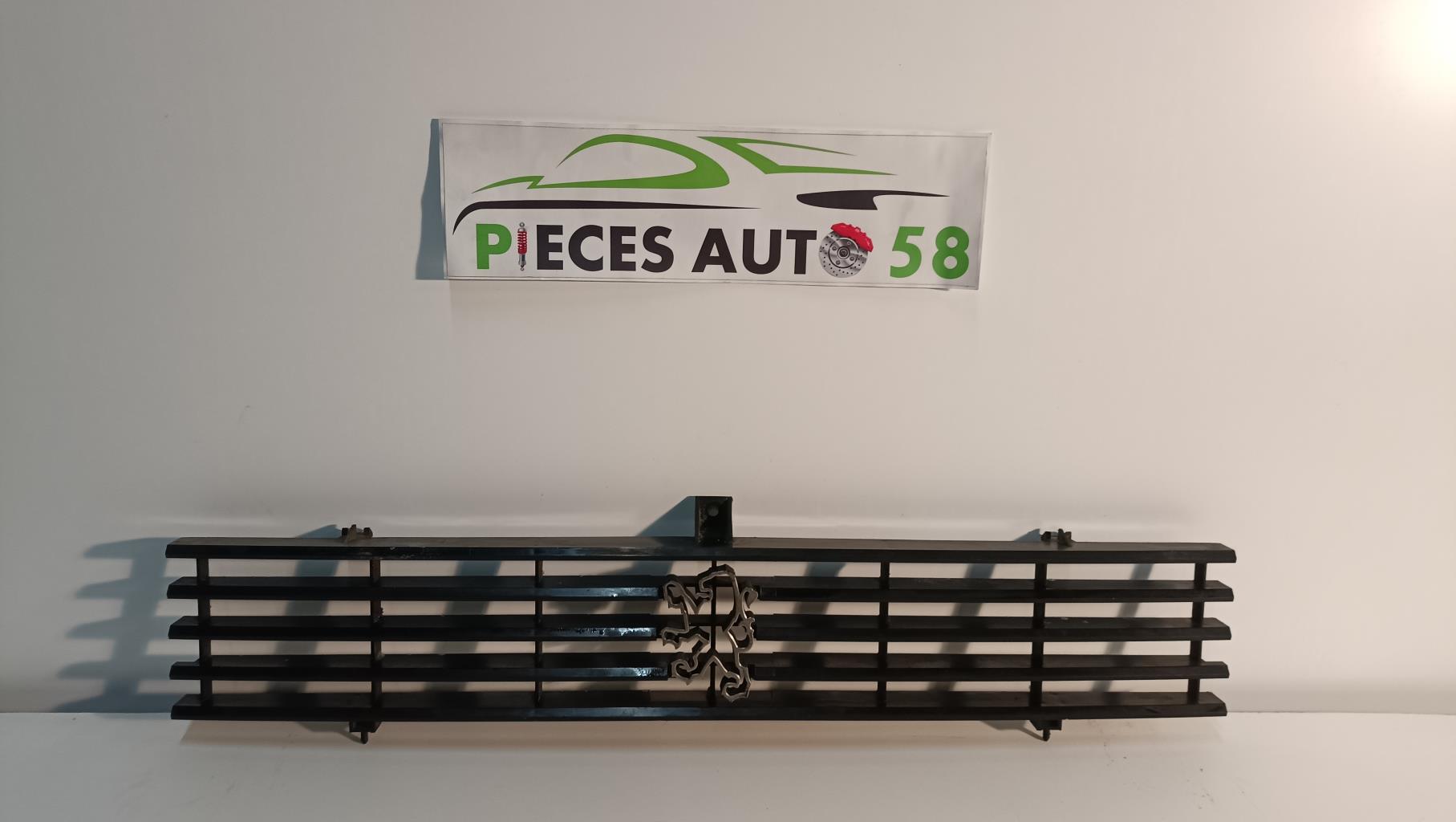 Calandre PEUGEOT 104  - 1