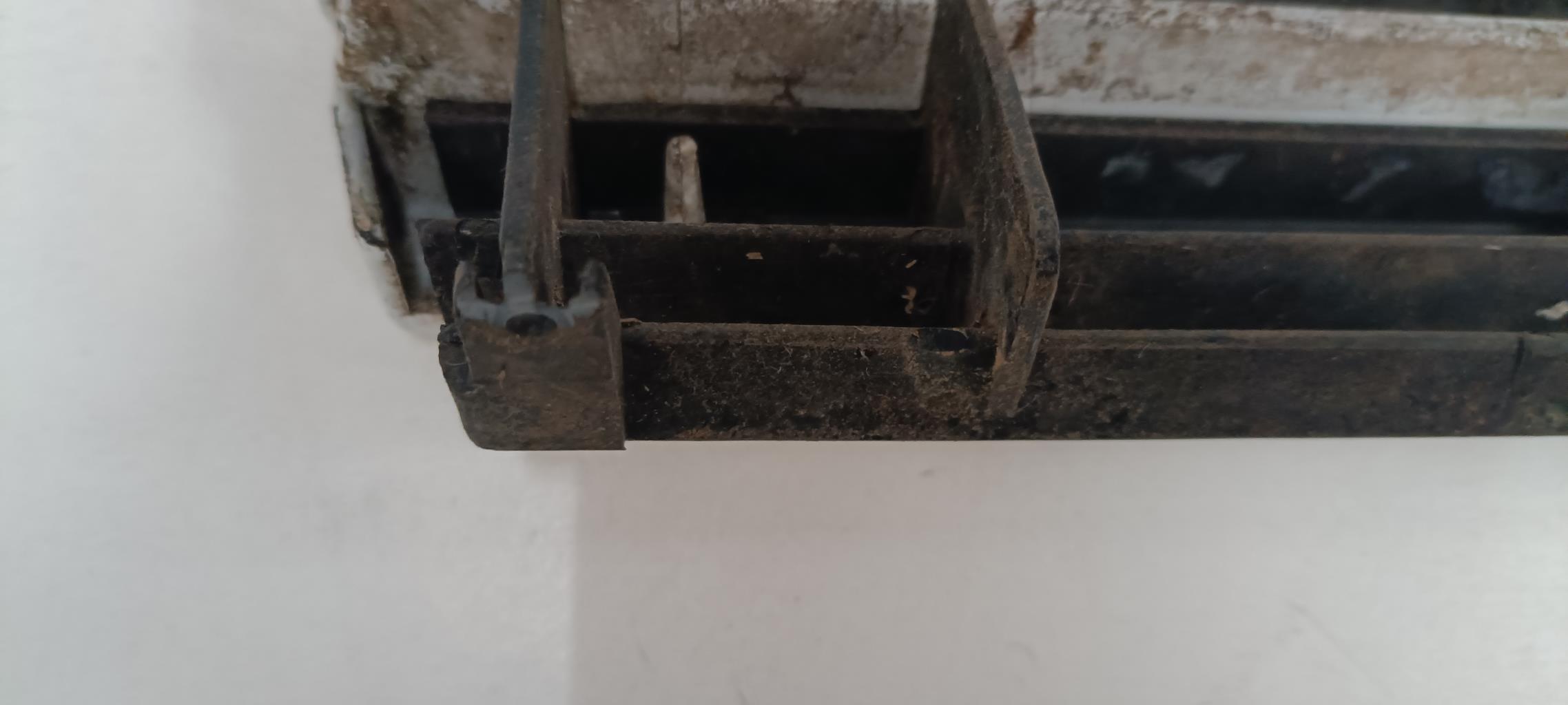 Calandre PEUGEOT 205 PHASE 2  - 1