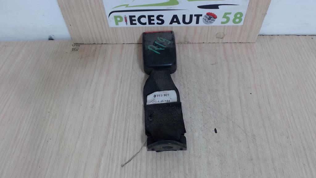 Attache ceinture arriere centrale RENAULT R19  - 1
