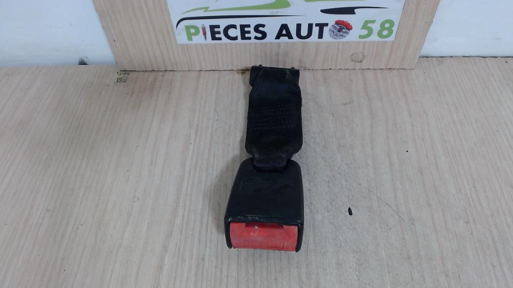 Attache ceinture arriere centrale RENAULT R19  - 1