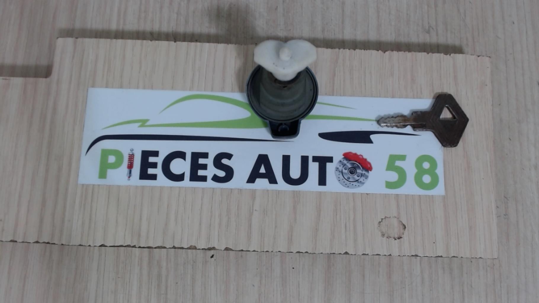 Barillet de coffre/malle RENAULT R9  - 1