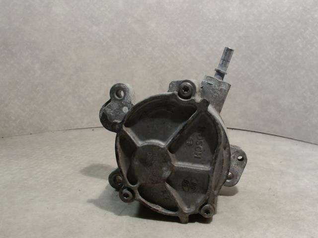 Pompe à vide PEUGEOT 407 PHASE 1 BREAK Diesel - 1