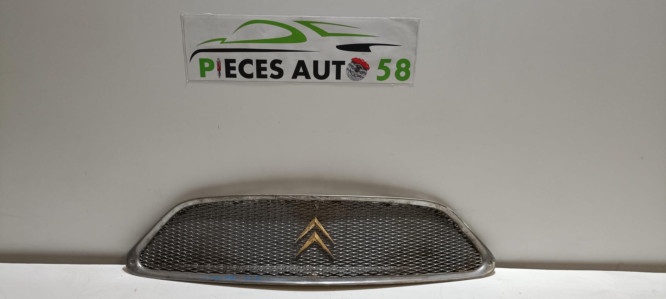 Calandre CITROEN AMI8  - 1