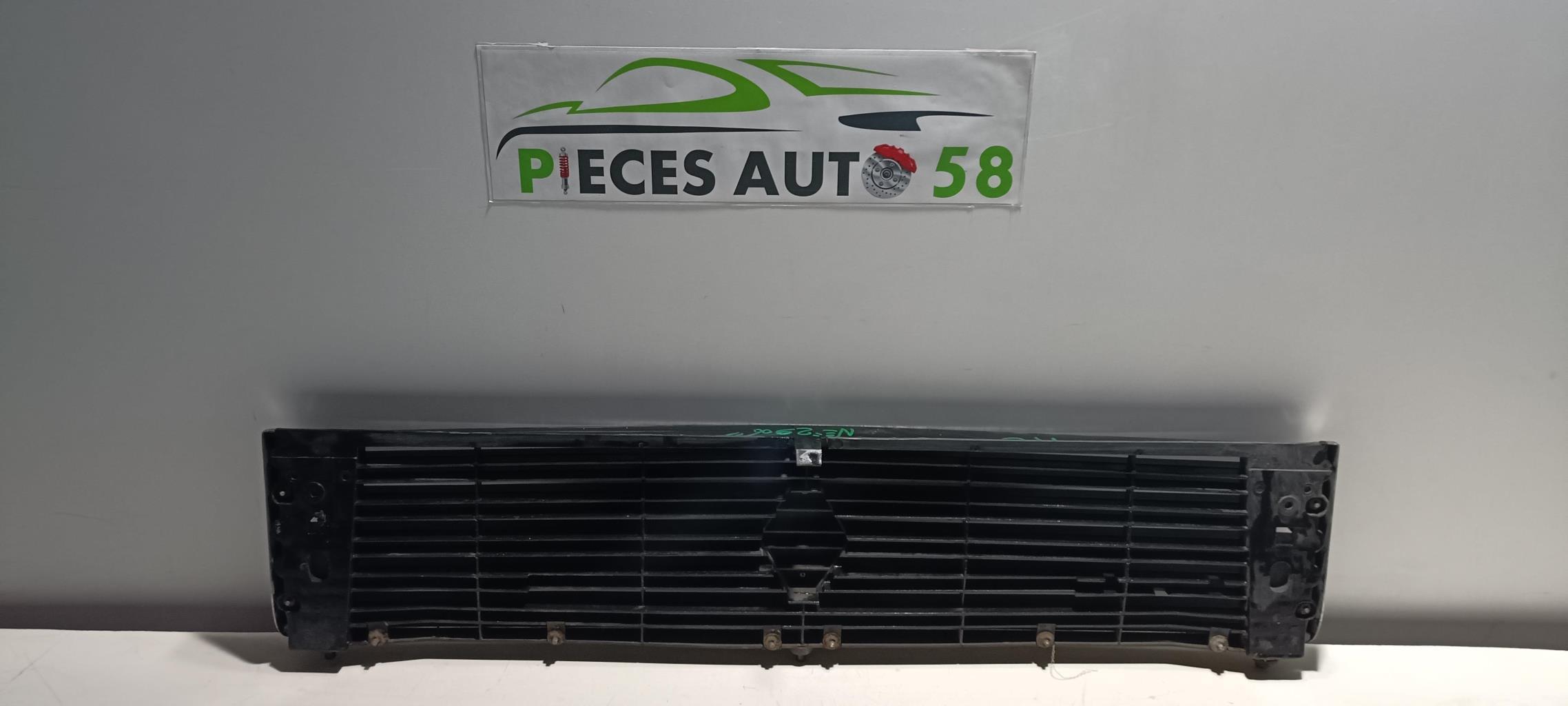 Calandre RENAULT R20 Essence - 1