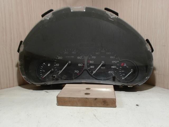 Compteur PEUGEOT PARTNER 1 PHASE 2 Essence - 1