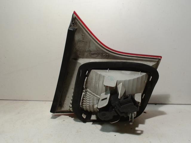 Feu arriere secondaire gauche (feux) AUDI A4 2 PHASE 2 Diesel - 1