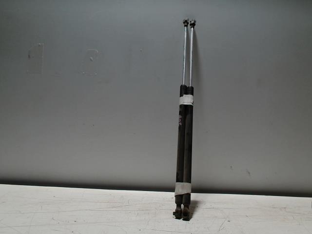 Verin de coffre PEUGEOT 807 Diesel - 1