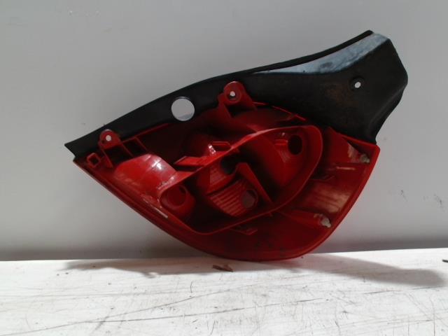 Feu arriere principal gauche (feux) RENAULT CLIO 3 PHASE 1 Essence - 1