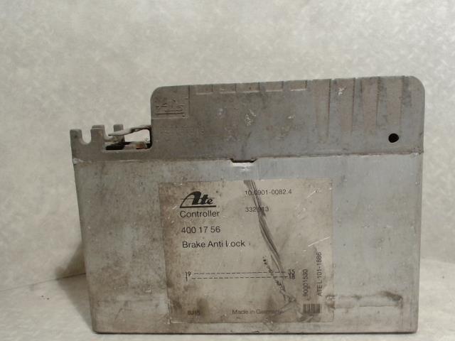 Calculateur boitier electronique ESP/ABS SAAB 9000 Essence - 1