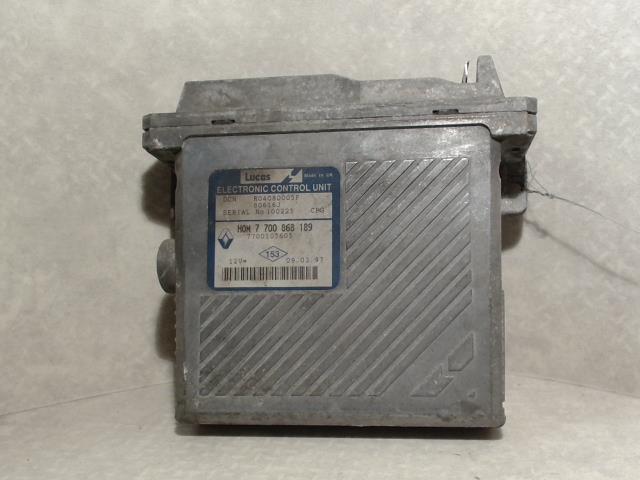 Calculateur RENAULT SCENIC 1 Diesel - 1