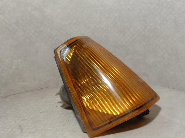 Optique avant secondaire droit (feux)(clignotant) VOLVO 340 Essence - 1