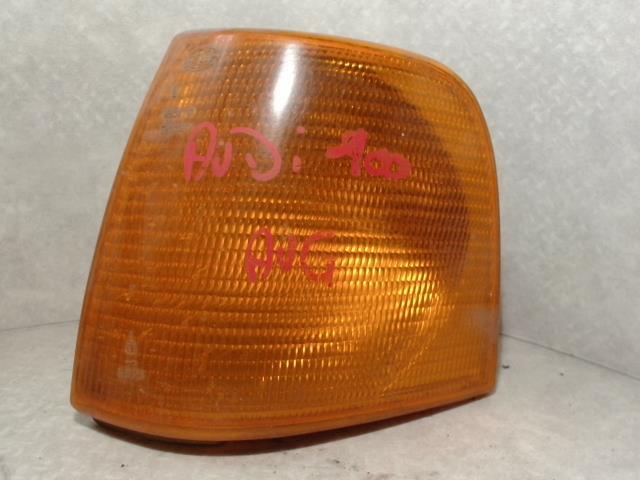 Optique avant secondaire gauche (feux)(clignotant) AUDI 100  ESS Essence - 1