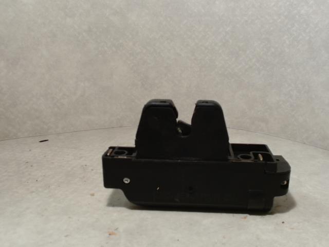 Poignee hayon PEUGEOT 307 PHASE 2 Diesel - 1