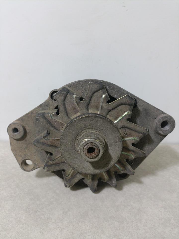 Alternateur VOLKSWAGEN GOLF Essence - 1
