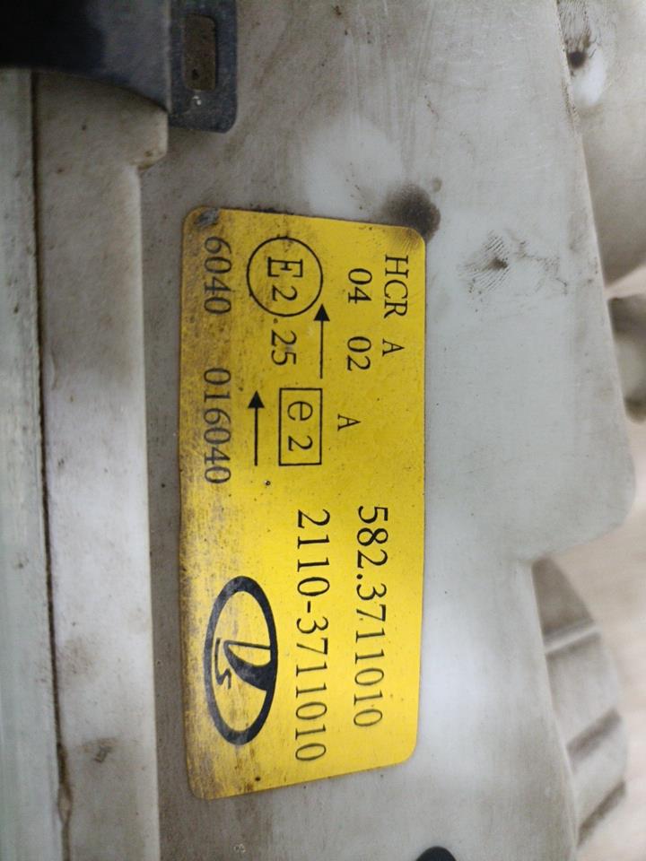 Optique avant principal droit (feux)(phare) LADA 111 BREAK  - 1