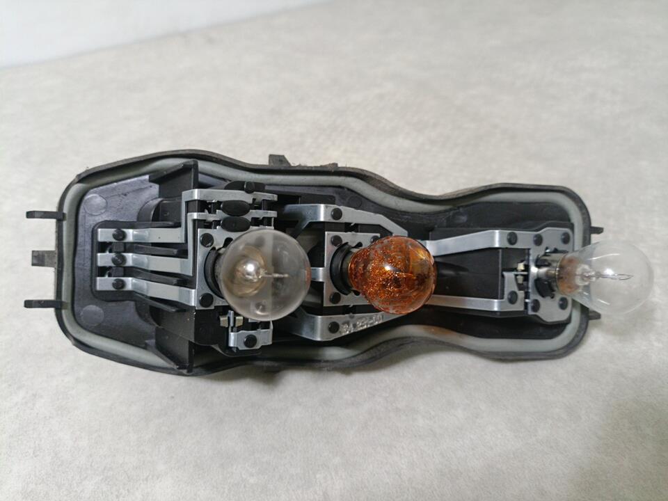 Platine feu arriere gauche RENAULT SCENIC 2 PHASE 2 Diesel - 1