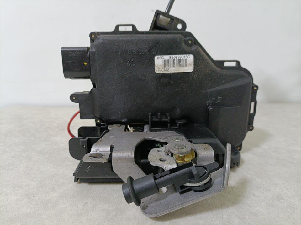 Serrure arriere gauche AUDI A4 2 AVANT PHASE 1 BREAK Diesel - 1