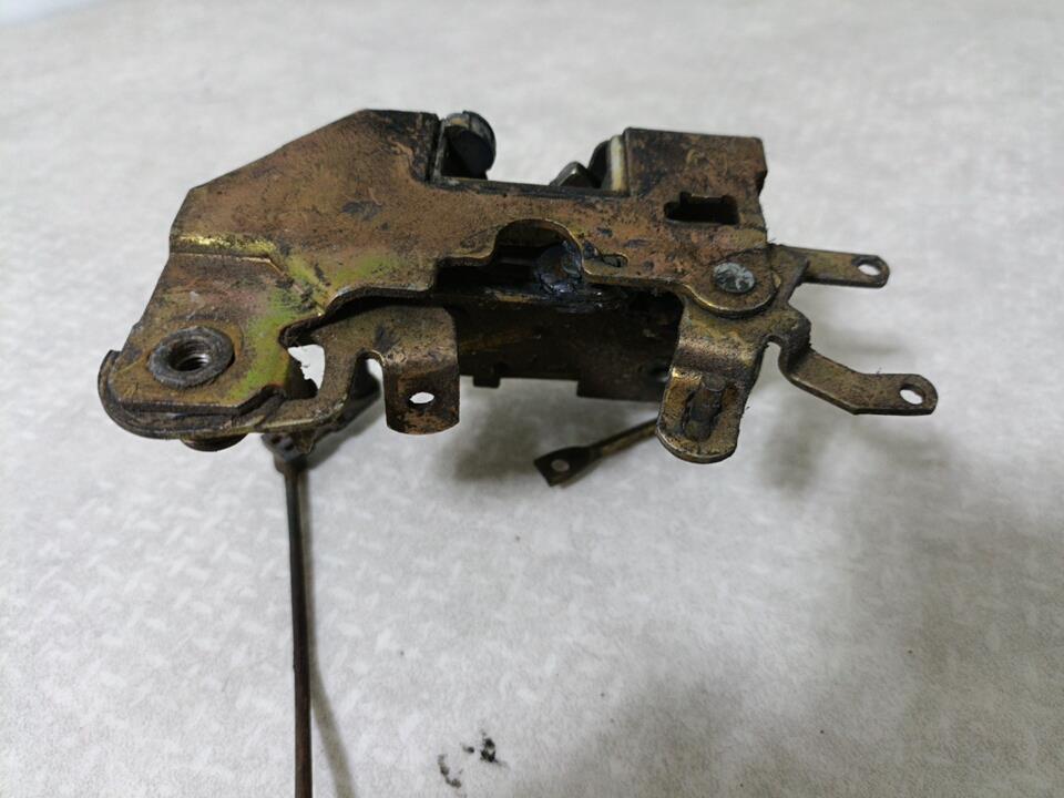 Serrure avant gauche OPEL ASCONA C Essence - 1