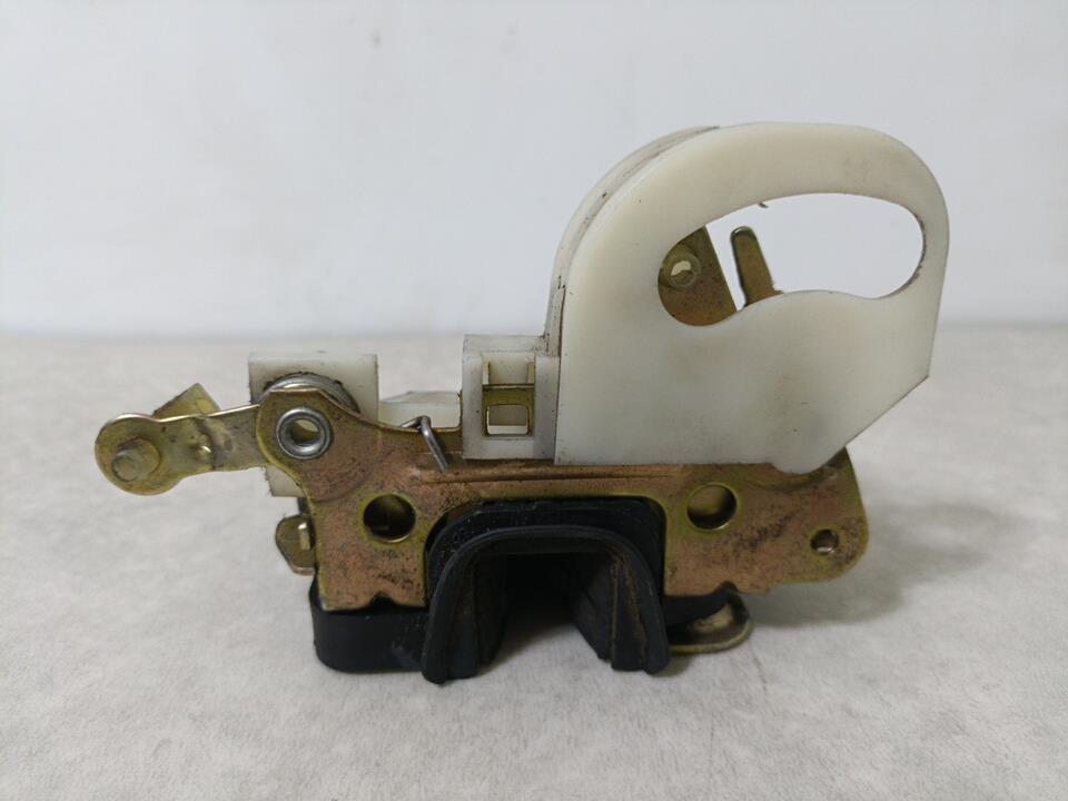 Serrure avant gauche OPEL CORSA B PHASE 2 Essence - 1