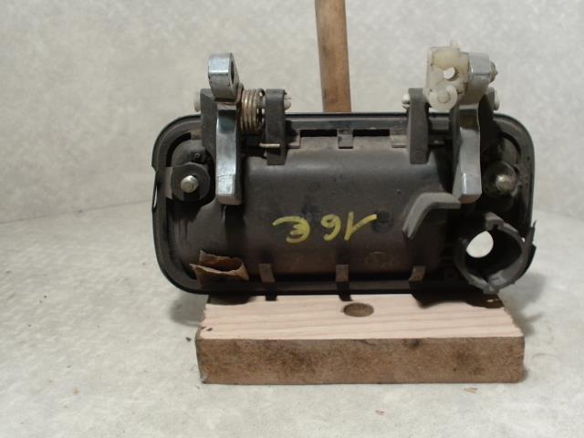 Poignee porte avant droit MAZDA 626 2 PHASE 2 Essence - 1