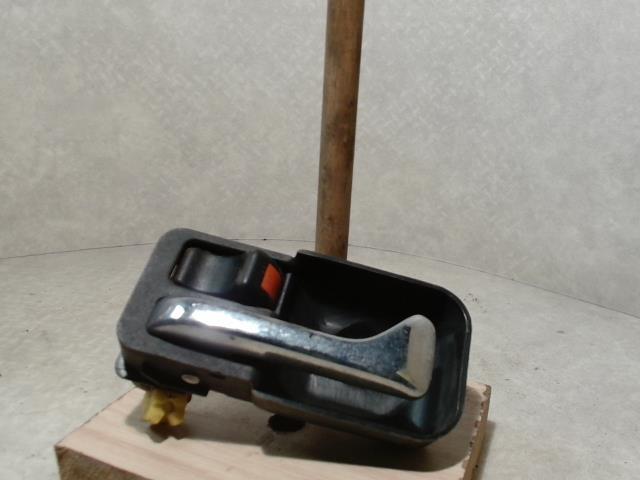 Poignee interieur avant gauche FORD SCORPIO 1 Essence - 1