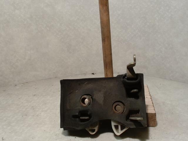Serrure avant droit AUDI 80   ESS Essence - 1