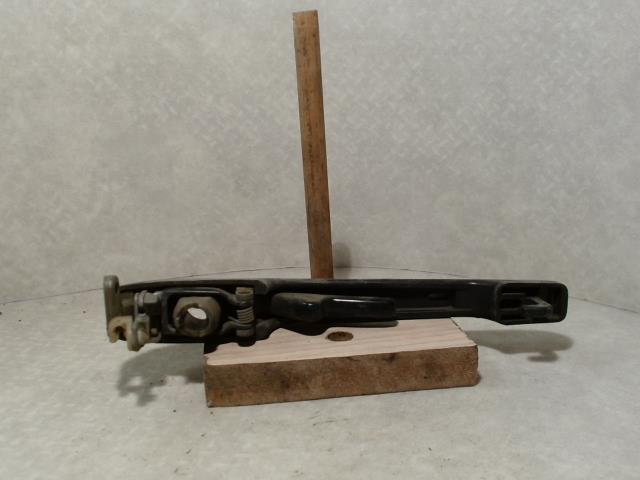 Poignee porte avant gauche AUDI 80 3 PHASE 1 Diesel - 1