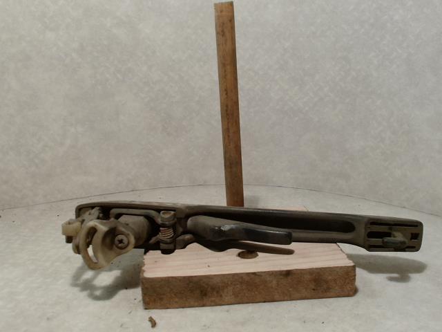 Poignee porte avant droit AUDI 80 3 PHASE 2 Diesel - 1