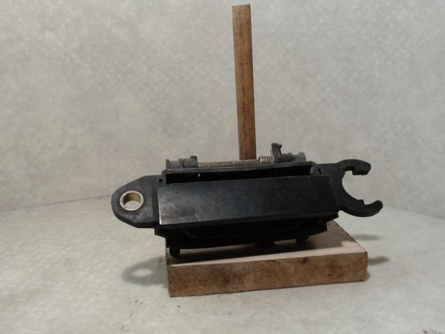 Poignee porte avant droit AUDI 80 3 PHASE 2 Essence - 1