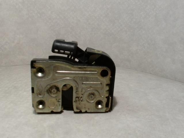 Serrure avant gauche RENAULT CLIO 2 PHASE 1 Essence - 1