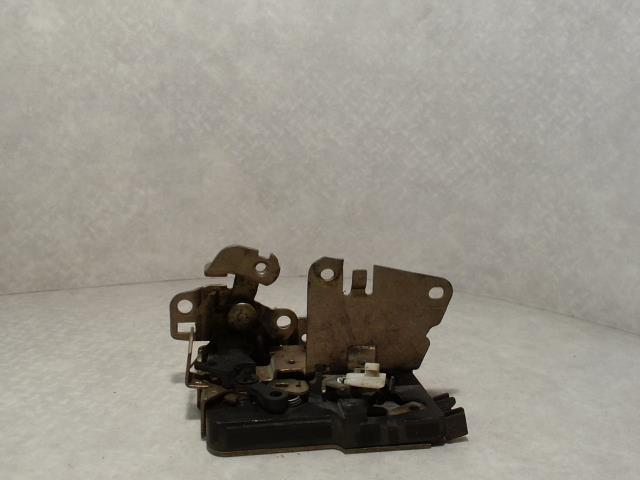 Serrure avant droit RENAULT CLIO 2 PHASE 2 Diesel - 1