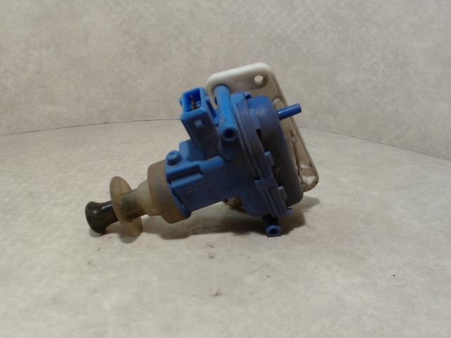 Fermeture non centralisee avant droit AUDI 80 3 PHASE 1 Diesel - 1