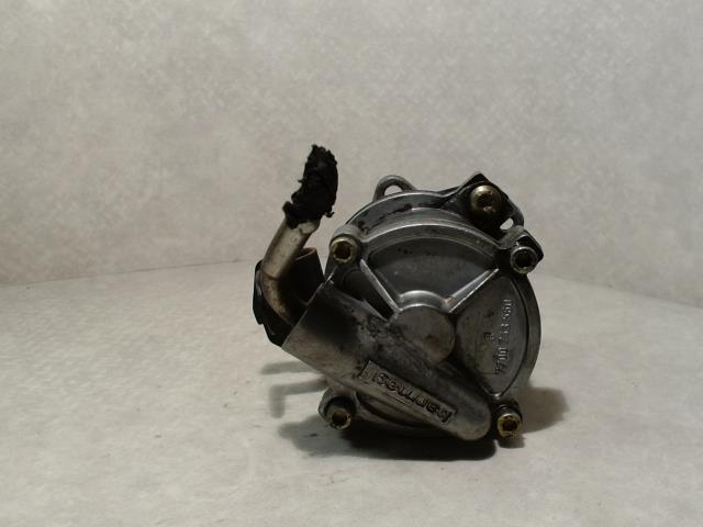 Pompe à vide RENAULT CLIO 2 PHASE 1 Diesel - 1