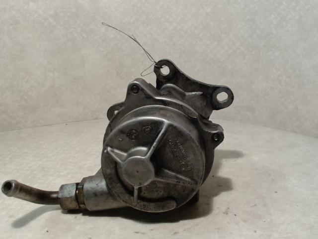 Pompe à vide RENAULT CLIO 2 PHASE 1 Diesel - 1