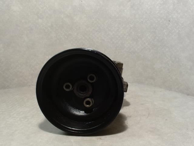 Pompe de direction VOLKSWAGEN POLO 3 Essence - 1
