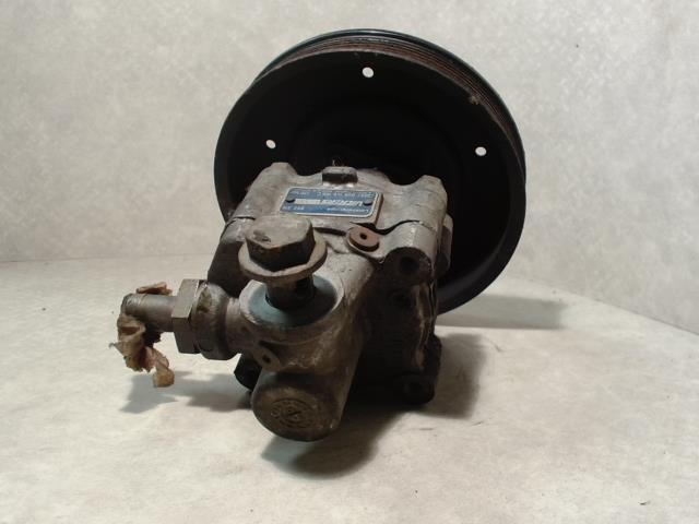 Pompe de direction AUDI 100  ESS Essence - 1