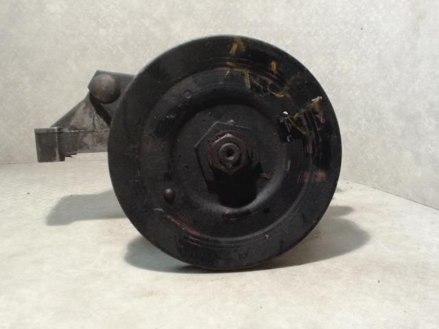 Pompe de direction AUDI 100 3 Essence - 1